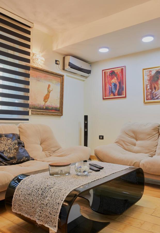 Diamond Butterfly Apartment Skopie Exterior foto